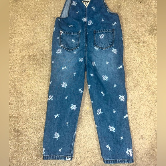 OshKosh B’Gosh overalls with floral print girls baby size 4T jeans denim - Picture 1 of 7